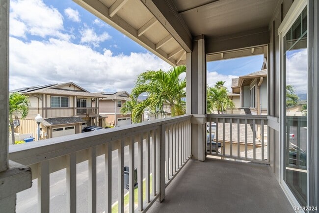 Building Photo - 4 br/2.5 ba Ewa Gentry Tuscany II, Schedul...