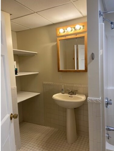 Building Photo - 800 E 3rd St