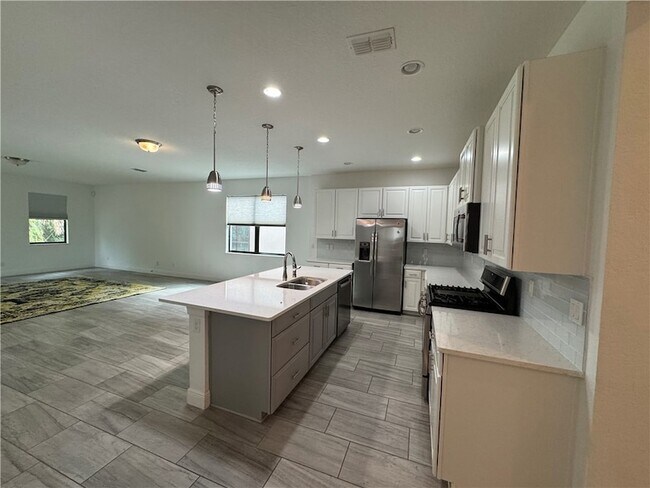 Building Photo - 1751 Willows Sq