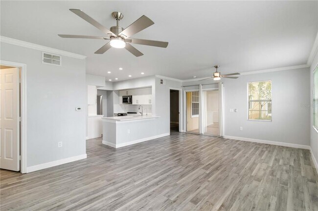 Building Photo - 1185 Villagio Cir