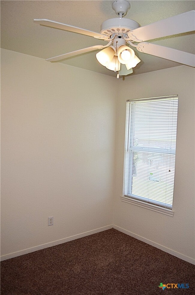 Building Photo - 5802 Venetian Ct