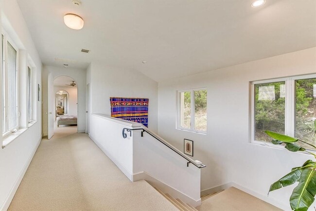 Building Photo - 5304 Scenic View Dr