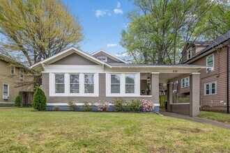 Building Photo - 230 Garland St