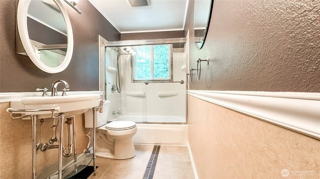 Building Photo - 2830 216th Ave SE