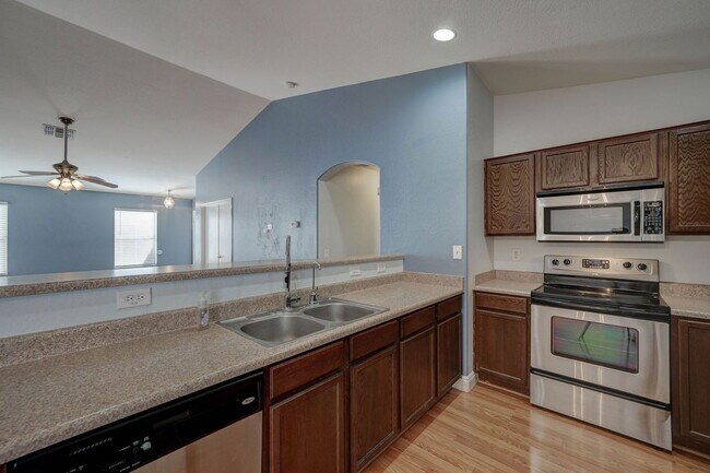 Building Photo - 12010 W Camino Vivaz