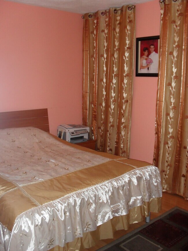 Building Photo - 7 Cypress Rd