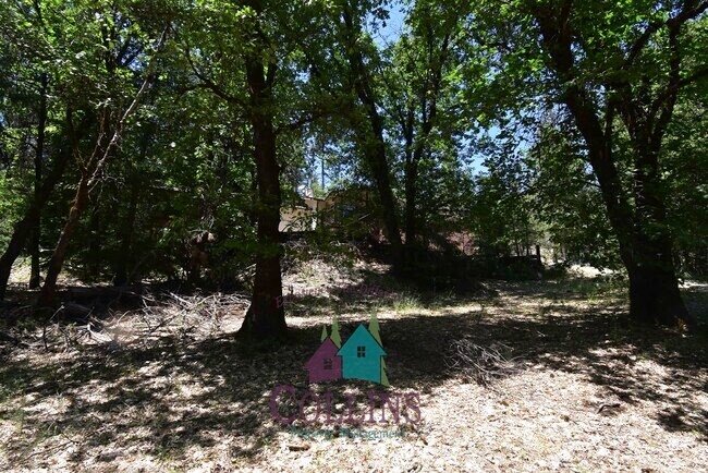 Building Photo - 12999 Capitol Dr