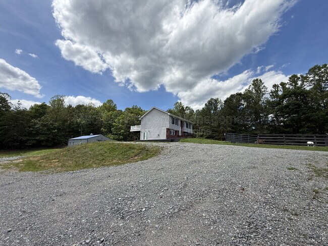 Building Photo - 17493 American Way