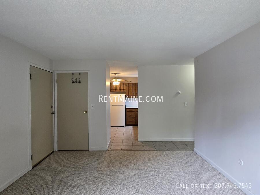 Building Photo - 10 Tall Pines Dr