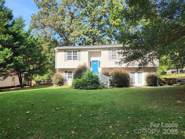 Building Photo - 4300 Carmel Forest Dr