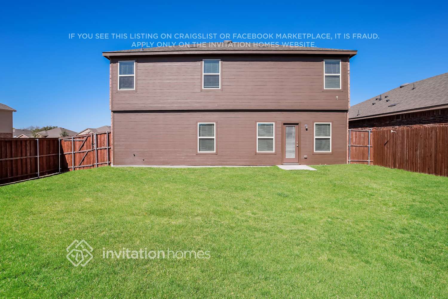 Building Photo - 800 Alton Dr