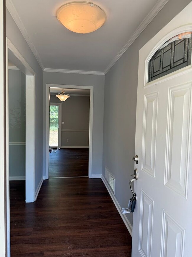 Building Photo - 4 bed/2 bath home in North Augusta, SC