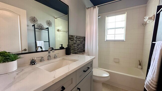 Building Photo - 4702 Cohune Palm Ct