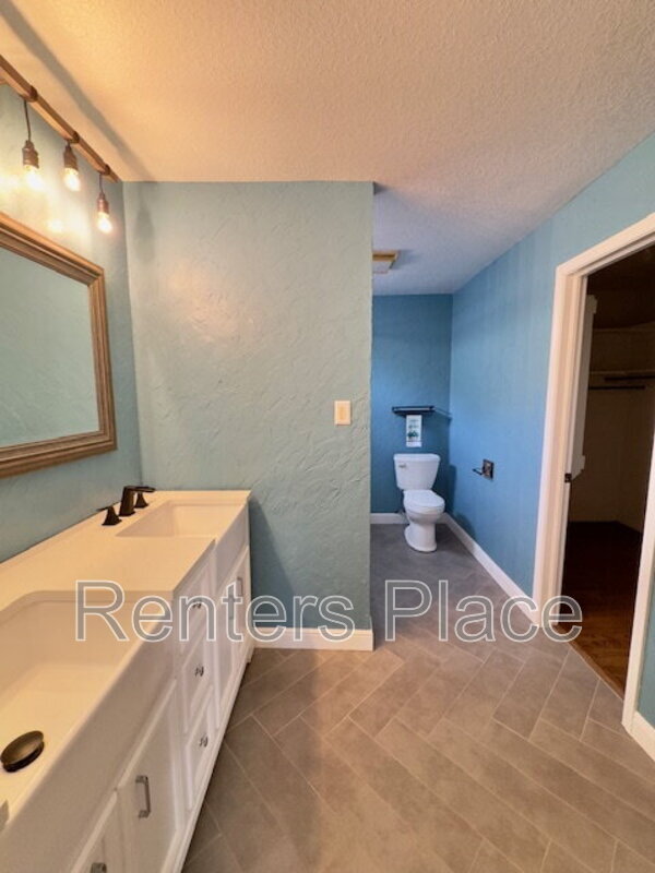 Building Photo - 8626 S 90th E Ave