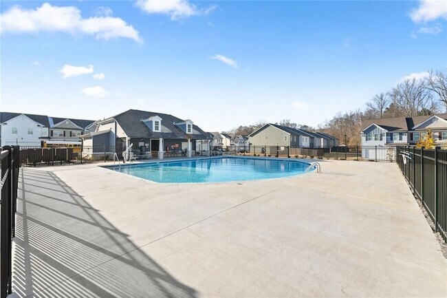 Building Photo - 76 Regent Pk