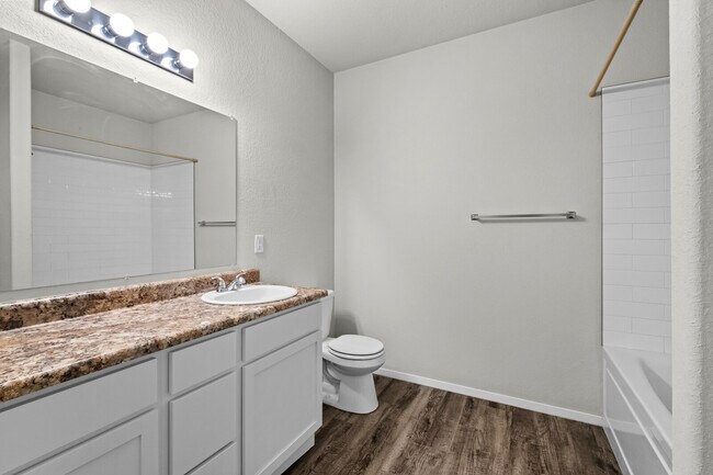 Building Photo - 2287 S Ouachita Dr