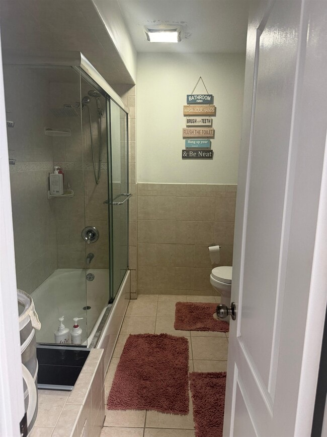 Building Photo - 507 Teal Plaza