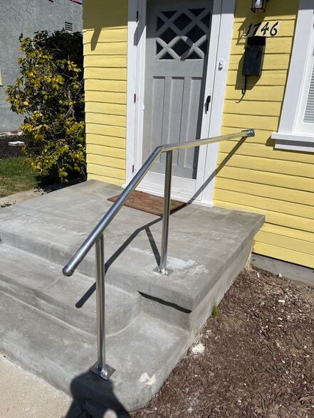 ENTRANCE - 1746 Martina Ave
