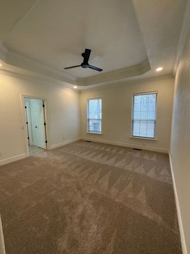 Building Photo - Spacious 4 Bedroom 2 bathroom House in Bella Vista READY FOR RENT *LIMITED OFFER
