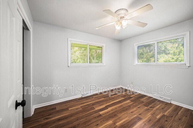 Building Photo - 4202 N Askew Ave