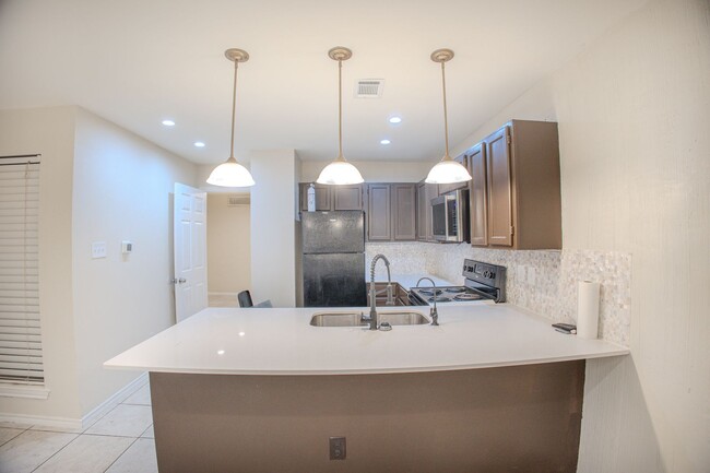 Building Photo - Nice and roomy one bedroom, First floor fl...