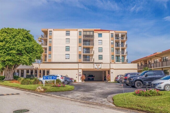 Building Photo - 6145 Sun Blvd