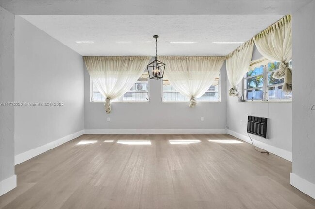 Building Photo - 3 bedroom in North Miami FL 33162