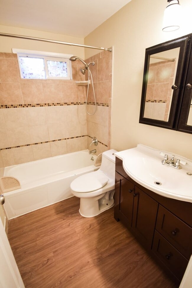 Building Photo - 27-12695-12699