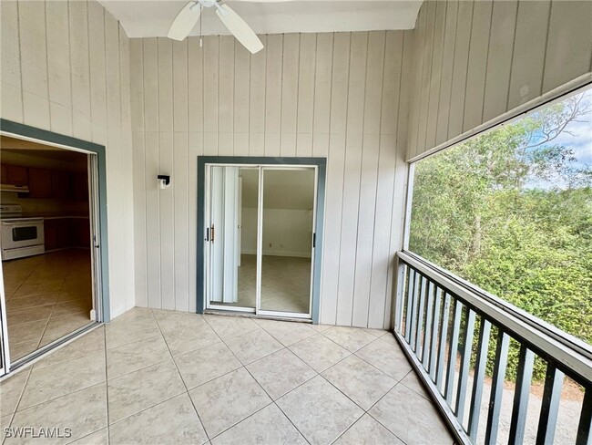 Building Photo - 6560 Sandalwood Ln