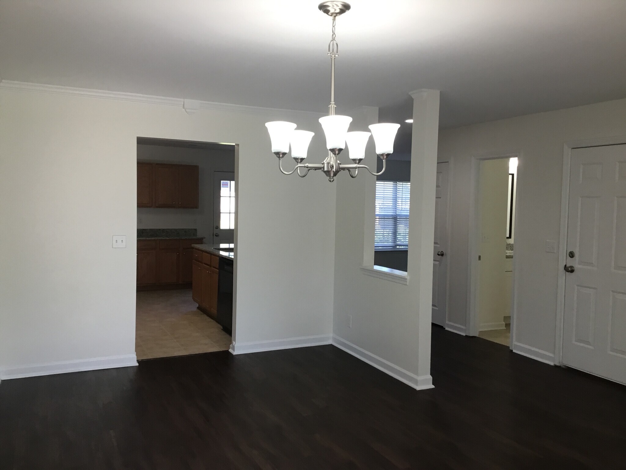 Building Photo - 917 Peachtree Meadows Cir