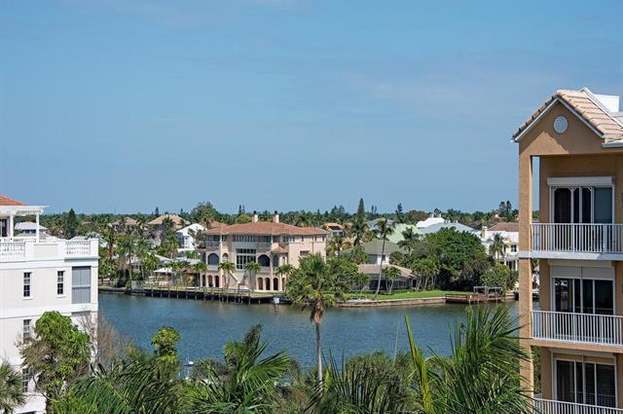 Building Photo - 9577 Gulf Shore Dr
