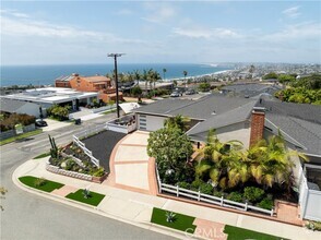 Building Photo - 428 Ave De Jose