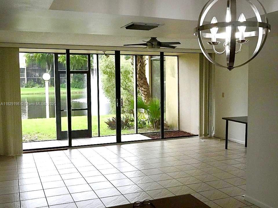 Building Photo - 2941 SW 87th Ave