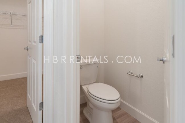 Building Photo - Spacious 4-Bedroom with 3 Full Baths in Tracy – Your Next Rental Home Awaits!