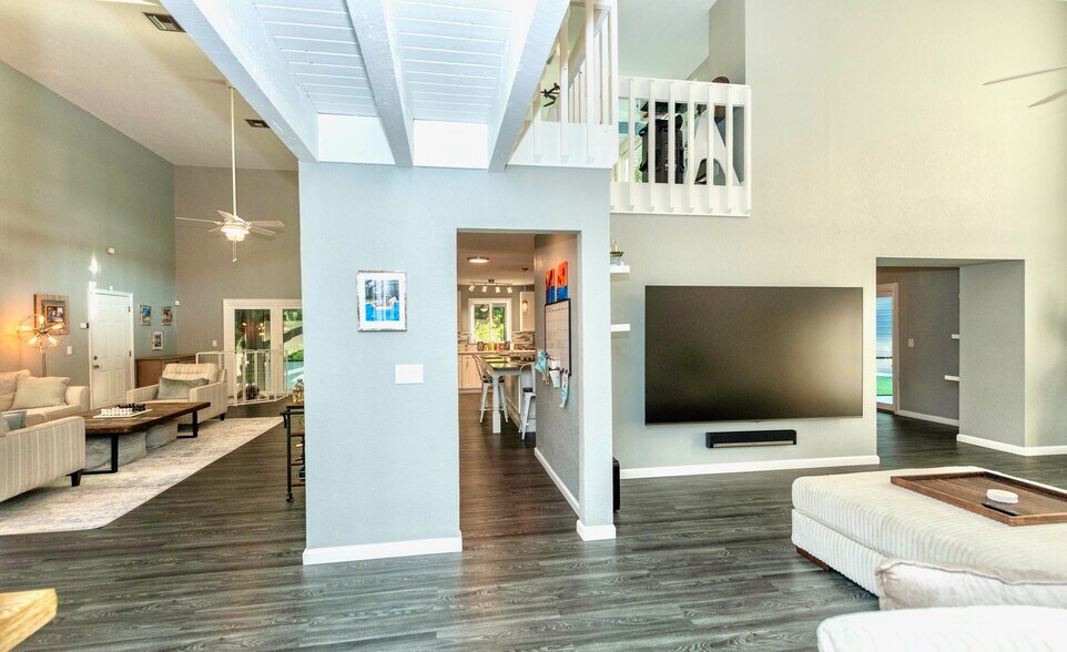 Building Photo - 16887 97th Way N