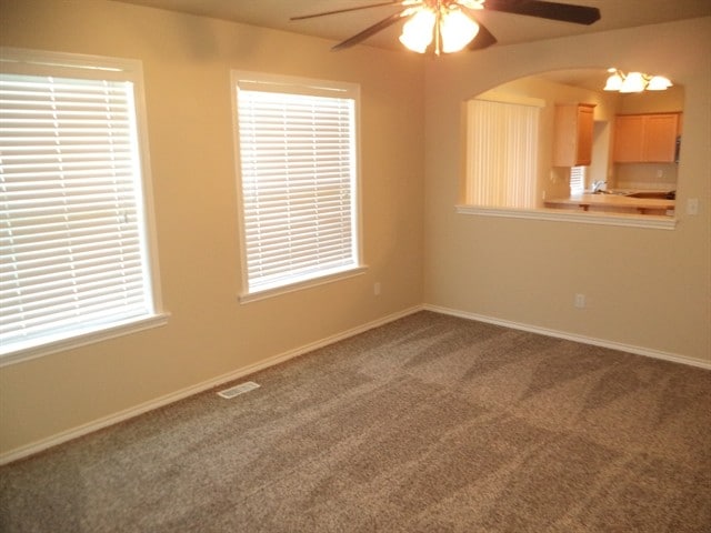 Building Photo - 879 S New Summer Ave