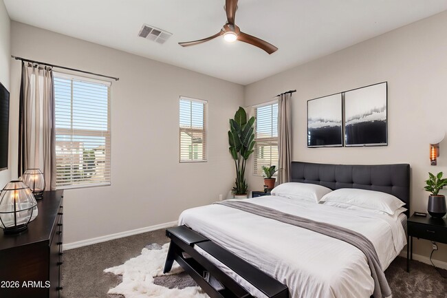 Building Photo - 3917 E Megan St