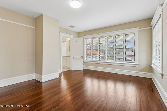 Building Photo - 2115 Forbes St