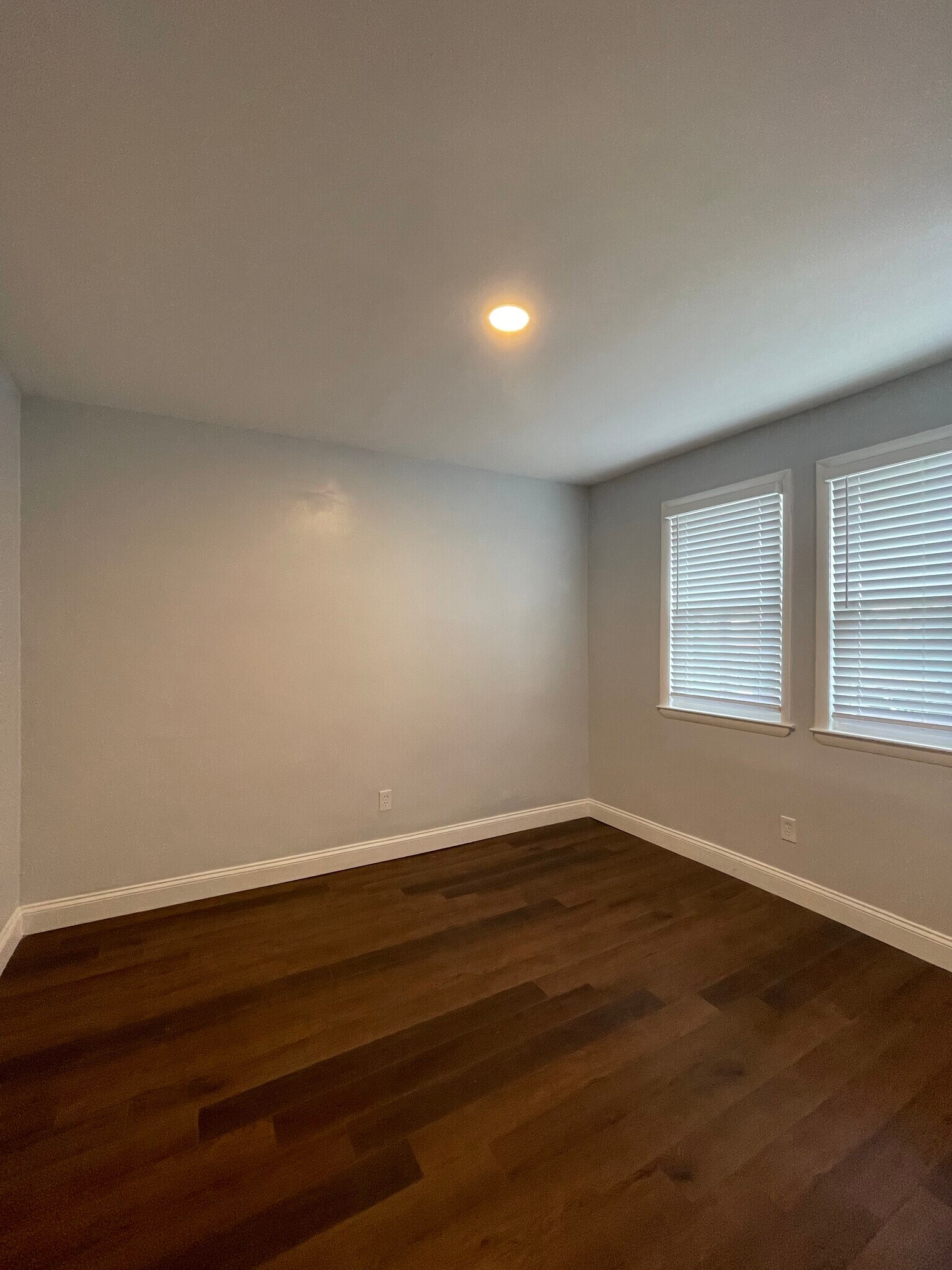 Apt 1 Bed 1 - 3706 Dolfield Ave
