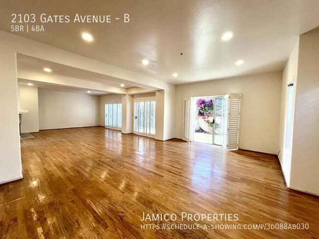 Building Photo - 2103 Gates Ave