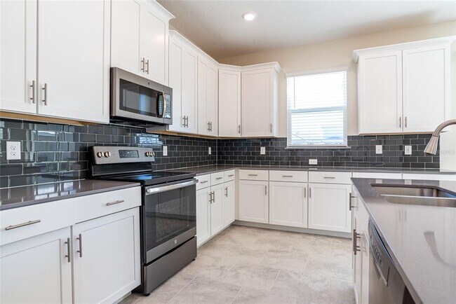 Building Photo - 12018 Grammar Ln