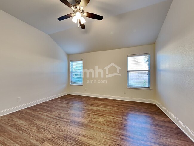 Building Photo - 11600 Turkey Creek Dr