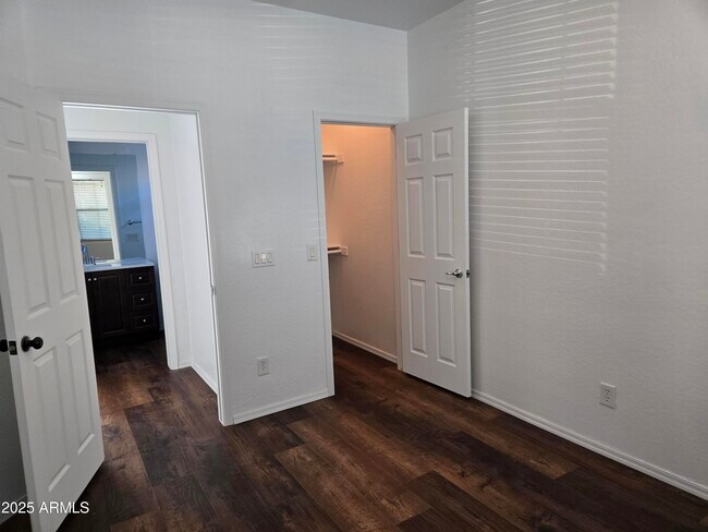 Building Photo - 4321 W Judson Dr