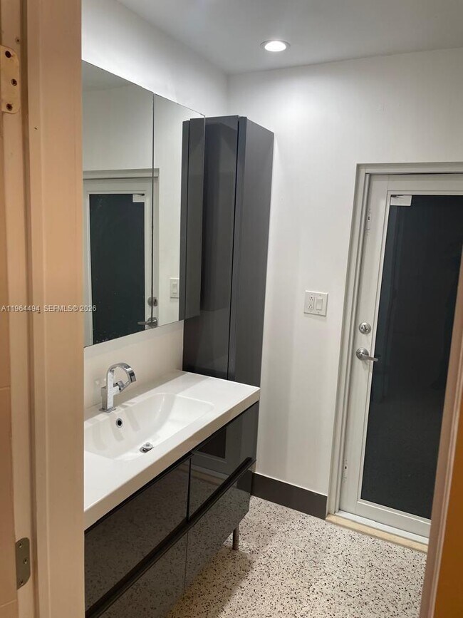 Building Photo - 2837 SW 126th Ave