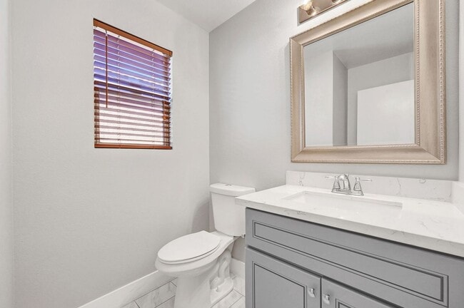 Building Photo - Remodeled Three Bedroom in Summerlin! No carpet!