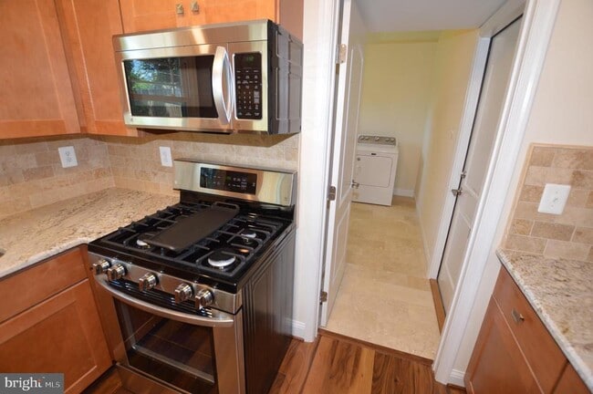 Building Photo - 12328 Chalford Ln