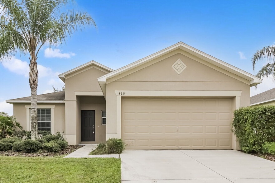 Primary Photo - 320 Bella Rosa Cir