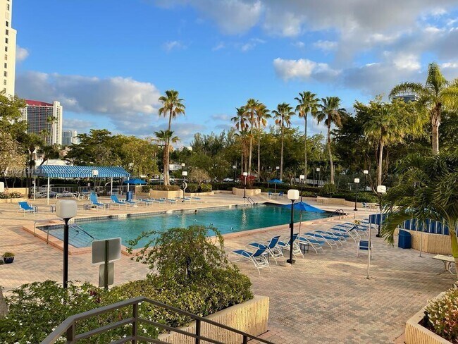 Building Photo - 500 Three Islands Boulevard