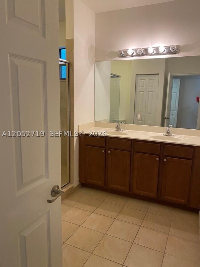 Building Photo - 15062 SW 117th Way