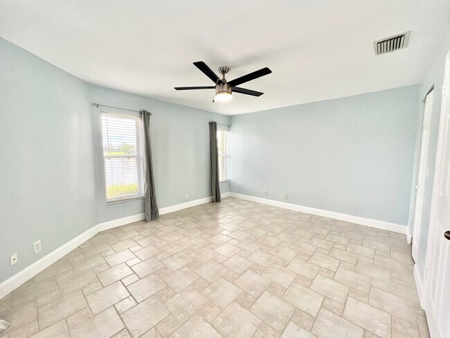 Building Photo - 15306 W Tranquility Lake Dr